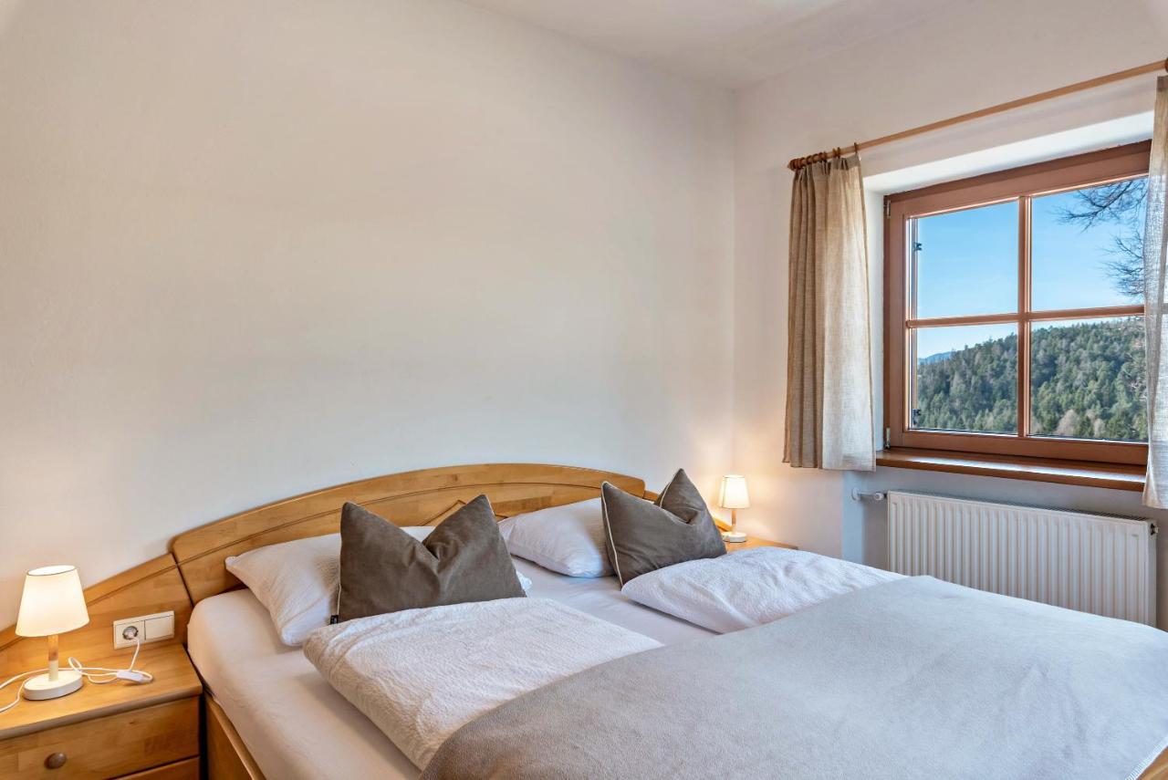 Alpin Farm Linde - Oberweidacherhof Collalbo Exteriér fotografie
